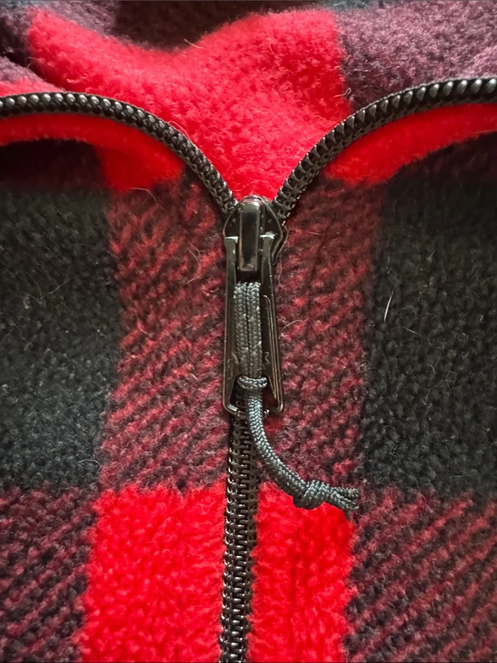 Columbia Red and Black Buffalo Plaid Mens fleece Jacket